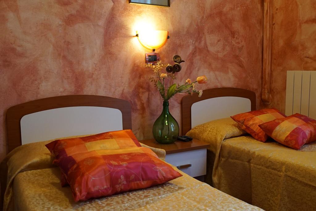 Hotel Buenos Aires Montecatini Terme Eksteriør billede